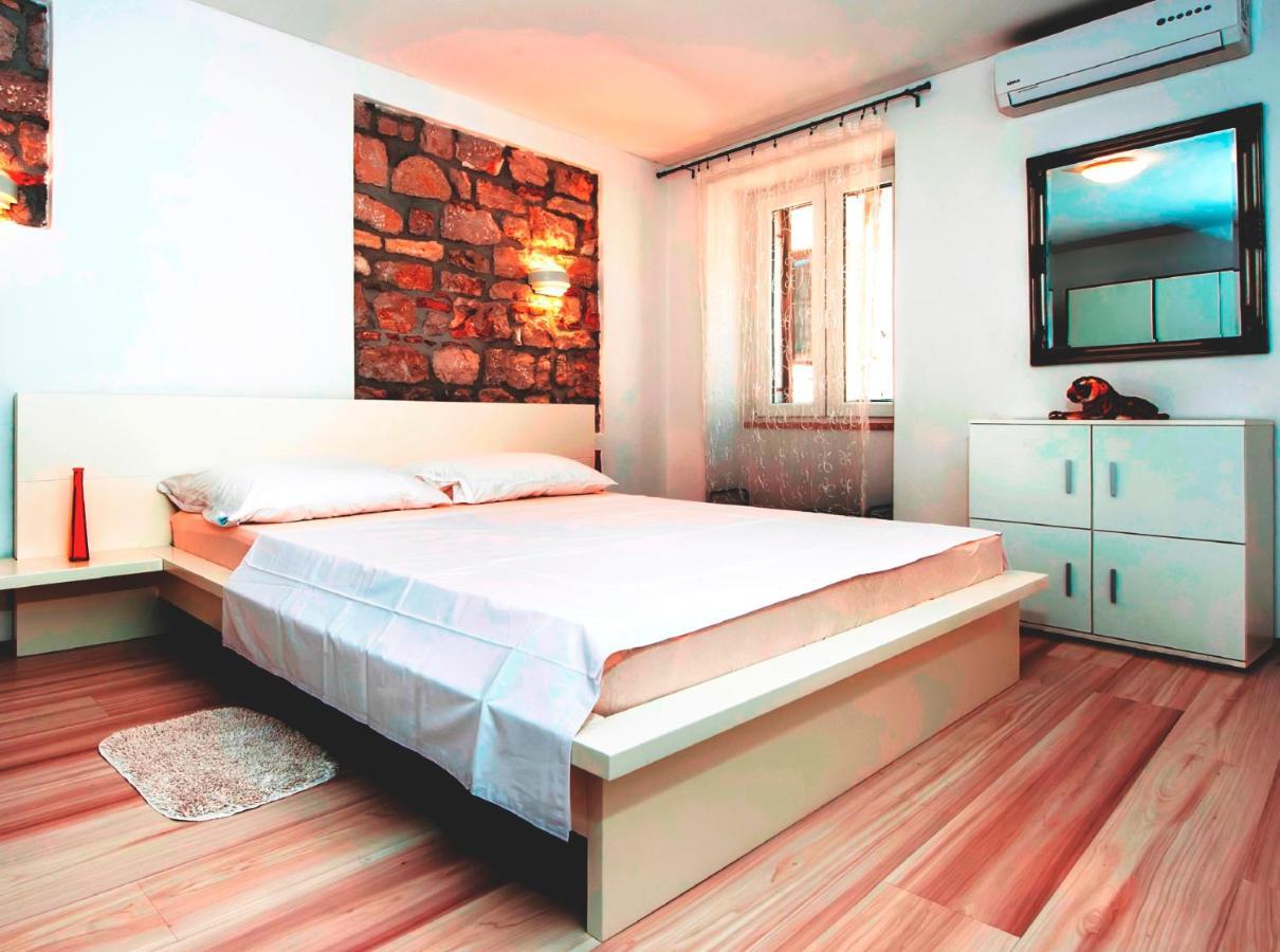 Augusta Apartment Rovinj Exteriör bild
